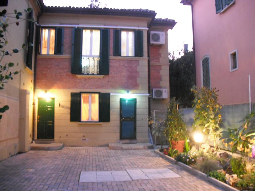 Appunti Di Viaggio Room & Breakfast San Giorgio di Piano Pokoj fotografie